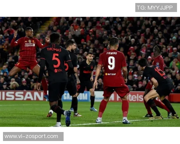 乌尔比希禁区外停球手臂碰球主裁判判罚合理反弹球不算犯规 乌尔比希禁区外停球手臂碰球主裁判判罚合理反弹球不算犯规