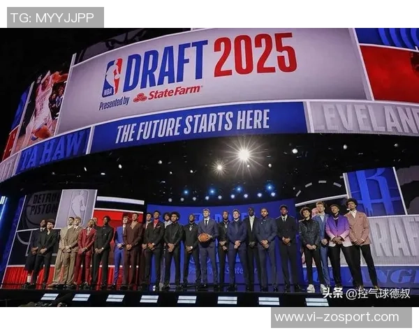 弗拉格全能表现助力球队哈珀状态低迷小理查德森火力全开